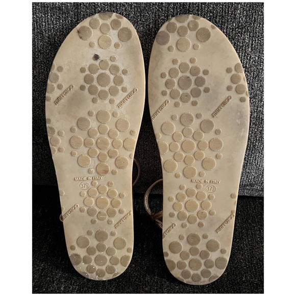 Jimmy Choo  Metallic Rose Gold  Thong Sandals with Rhinestone/Gold Studs Size 7 - Picture 12 of 13